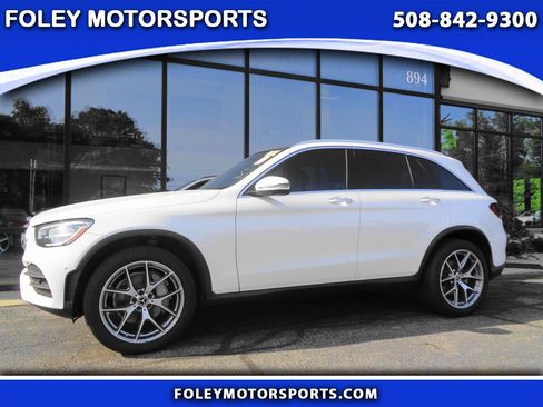 Used 2021 Mercedes-Benz GLC 300 4MATIC w/ AMG Line image 1