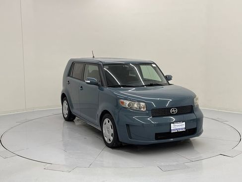 Used 2010 Scion xB image 7
