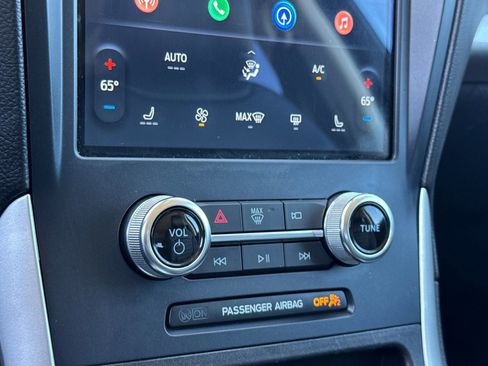 Used 2023 Ford Edge SEL image 19