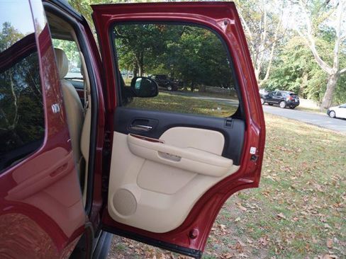 Used 2008 Chevrolet Tahoe LT w/ LT Preferred Equipment Group image 26