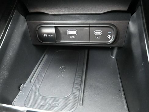 Certified 2025 Kia Telluride SX Prestige AWD/4WD image 24