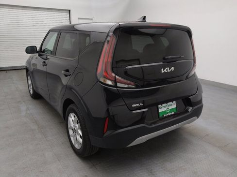 Used 2023 Kia Soul LX w/ LX Technology Package image 5