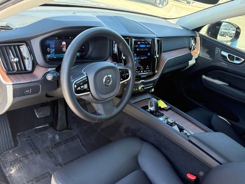 Certified 2023 Volvo XC60 B5 Plus w/ Climate Package image 14