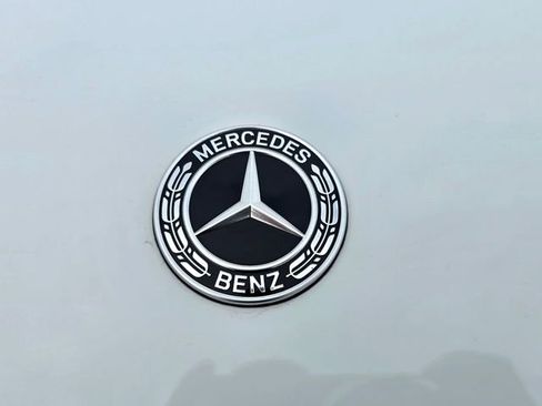 Used 2025 Mercedes-Benz E 350 4MATIC Sedan image 25