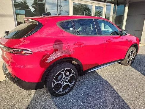 Used 2024 Alfa Romeo Tonale Ti AWD/4WD image 3
