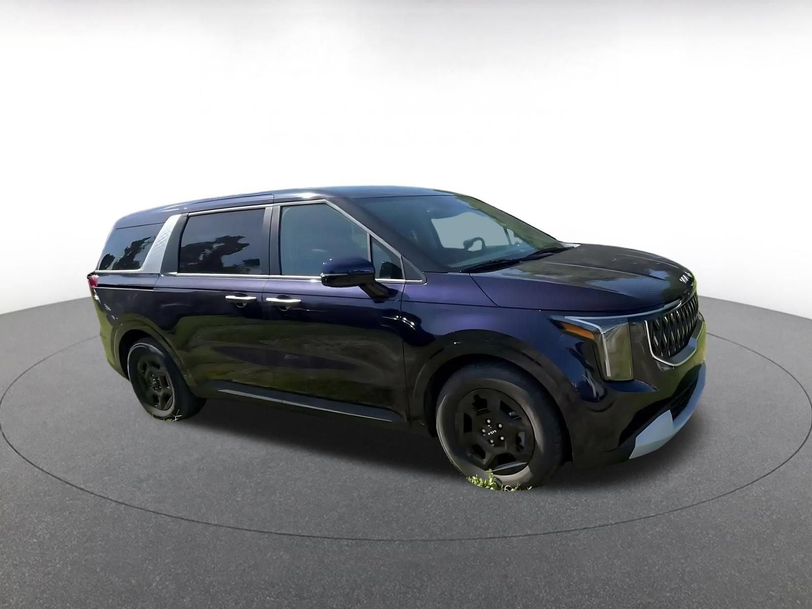 Used 2026 Kia Carnival FWD image 2