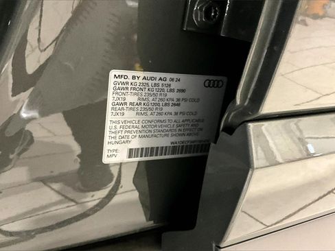 Certified 2024 Audi Q3 2.0T Premium w/ Convenience Package image 20