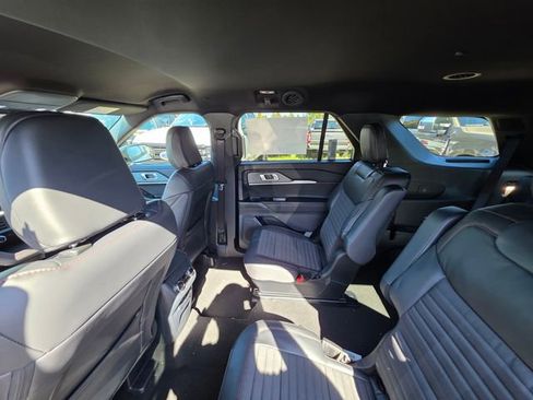 New 2026 Ford Explorer ST-Line w/ ST-Line Street Pack image 11