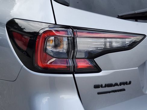 Certified 2025 Subaru Outback Onyx Edition AWD/4WD image 7