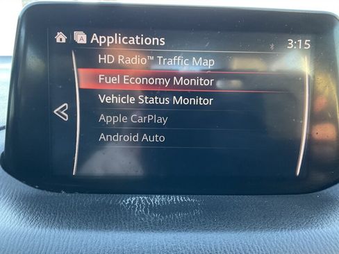 Used 2018 MAZDA MAZDA3 Touring image 22