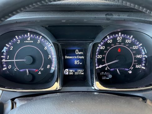 Used 2013 Toyota Avalon XLE Touring FWD image 20