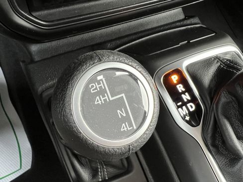 New 2025 Jeep Wrangler Sport S image 31