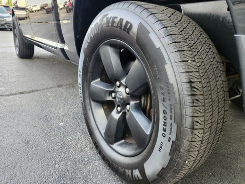 Used 2018 RAM 1500 Big Horn AWD/4WD image 34