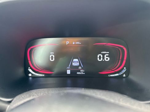 Used 2024 Kia Soul LX w/ Option Group 015 FWD image 9
