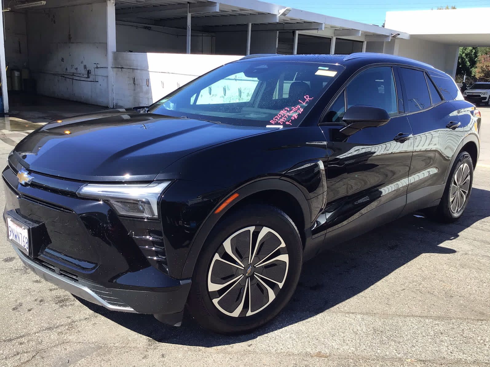 Used 2024 Chevrolet Blazer EV LT AWD/4WD image 2