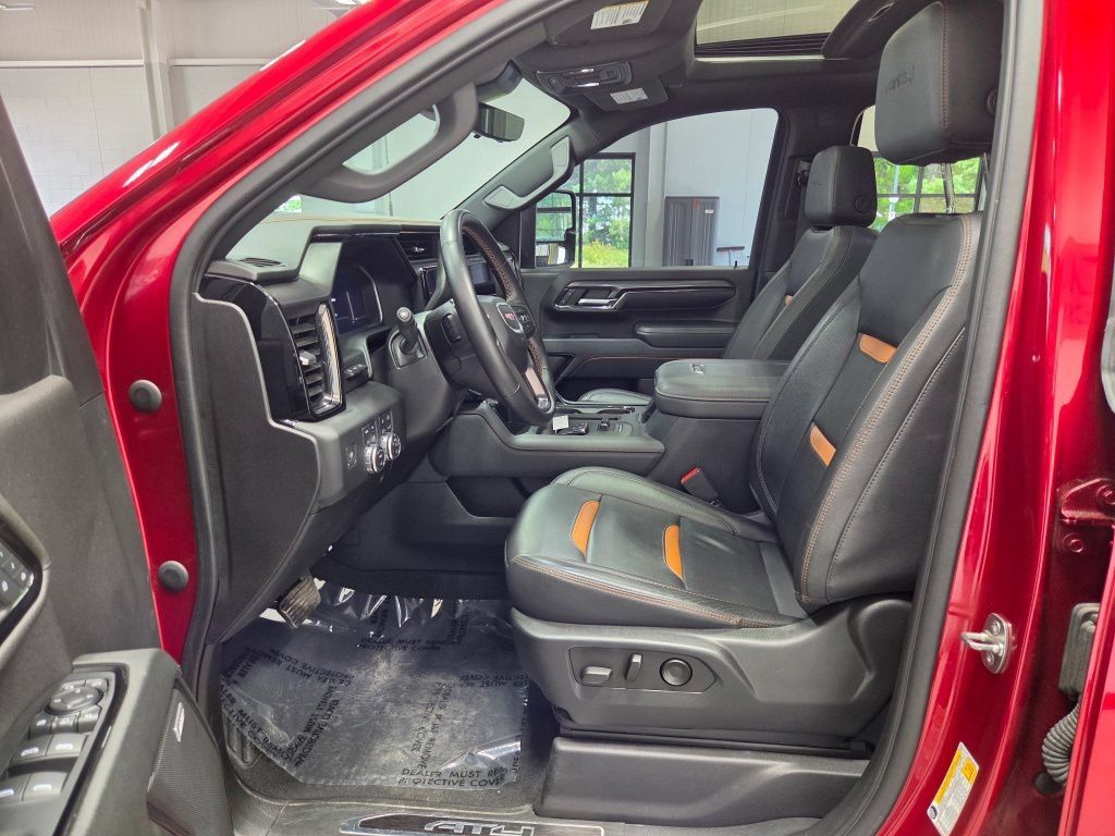 Used 2024 GMC Sierra 2500 AT4 w/ Technology Package AWD/4WD image 27