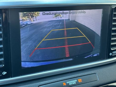 Used 2020 Kia Sportage EX image 20