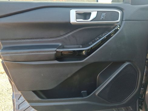 Certified 2022 Ford Explorer ST image 12
