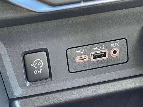 New 2025 Nissan Sentra SV image 27