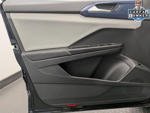 Used 2022 Volkswagen Taos SE image 9