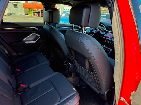 Used 2020 Audi Q3 2.0T Premium Plus image 33