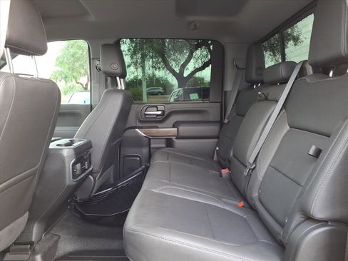 Certified 2023 GMC Sierra 2500 SLT w/ SLT Preferred Package image 15