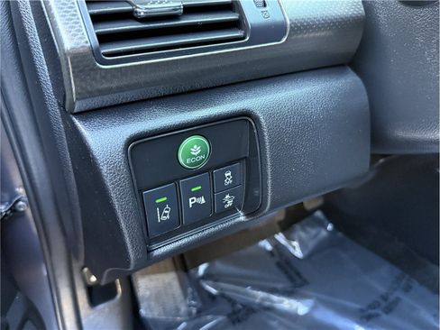 Used 2016 Honda Accord Touring image 15