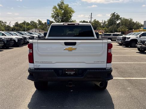Used 2024 Chevrolet Silverado 2500 Custom w/ Custom Value Package AWD/4WD image 5