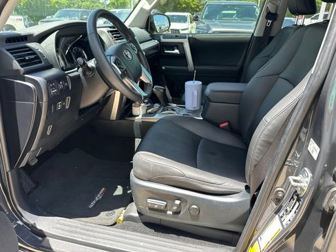 Used 2024 Toyota 4Runner TRD Sport AWD/4WD image 4