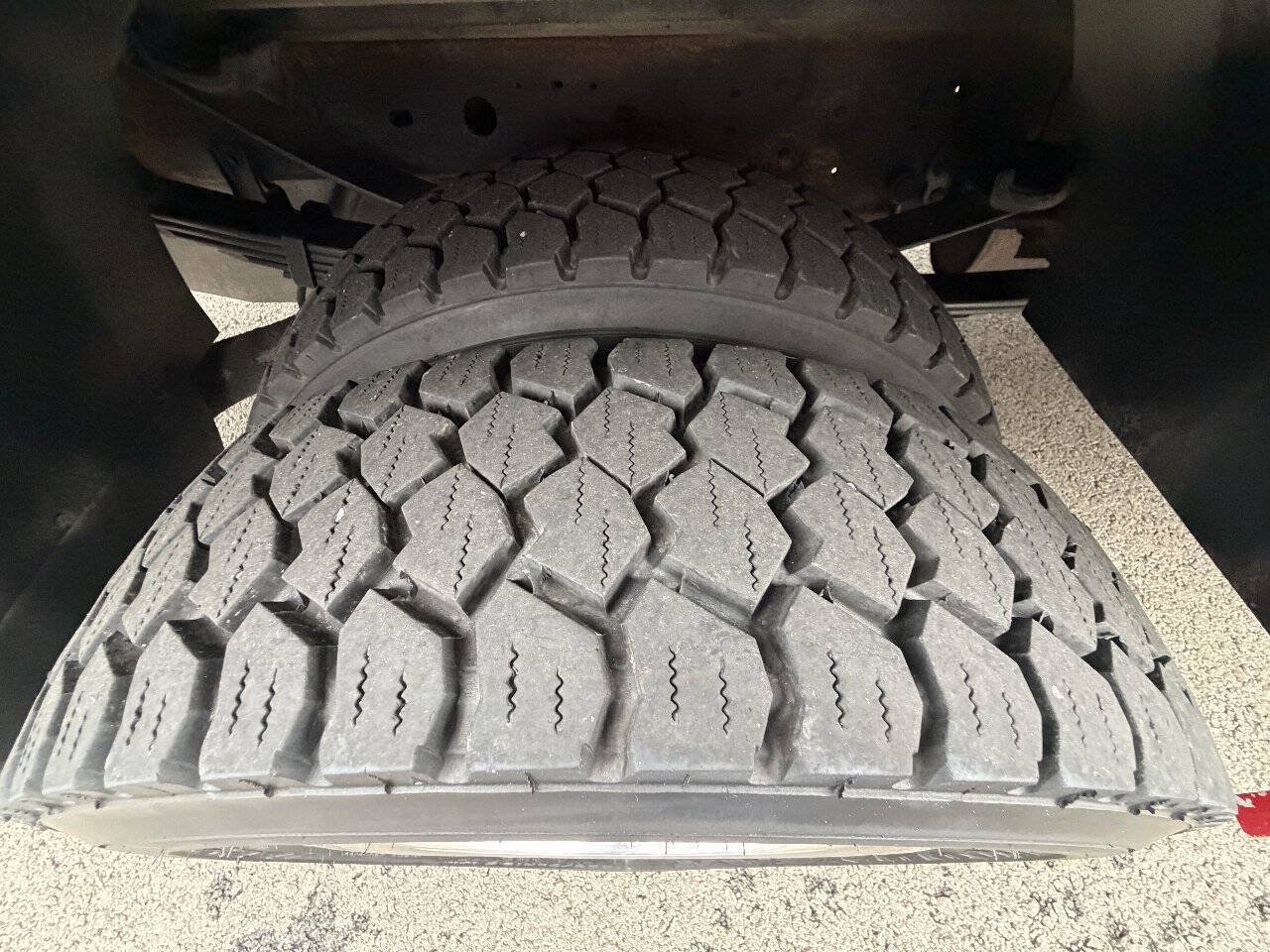 Used 1999 Ford F450 4x4 Regular Cab Super Duty image 89