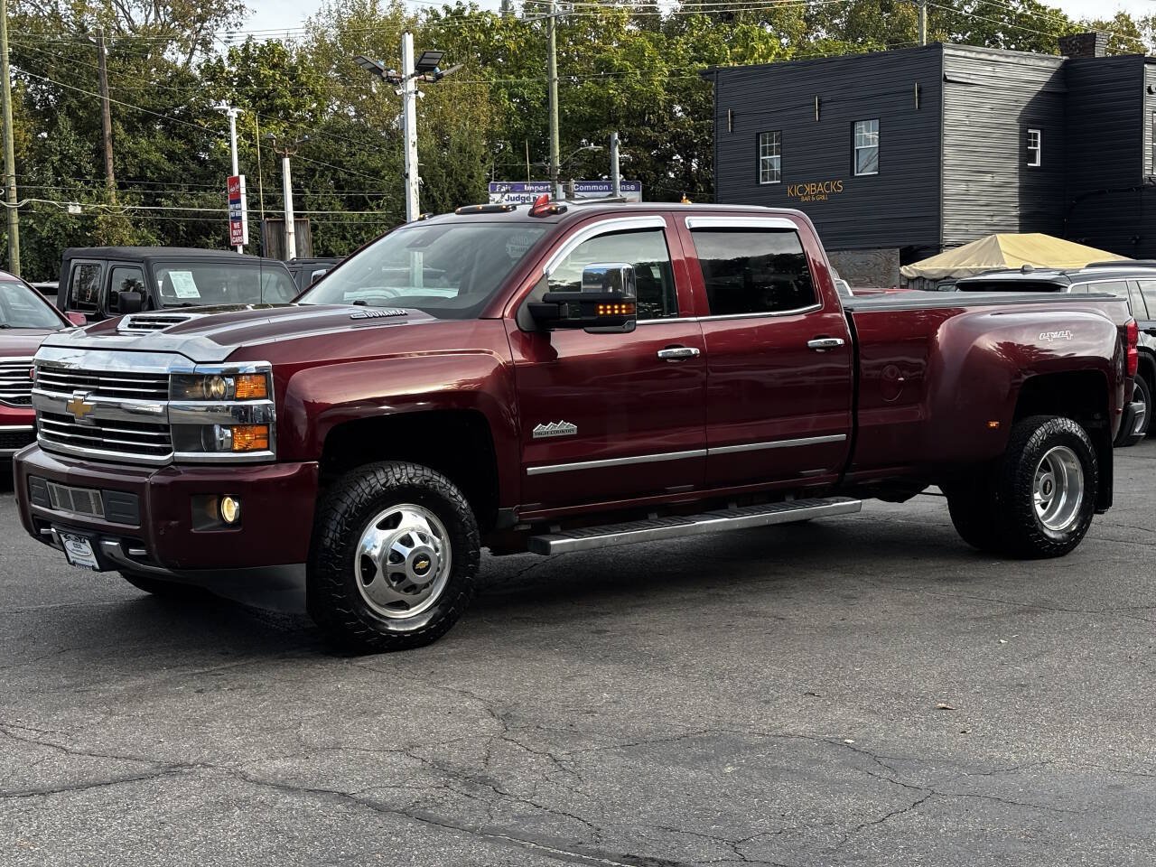 Used 2017 Chevrolet Silverado 3500 High Country w/ Duramax Plus Package AWD/4WD image 4