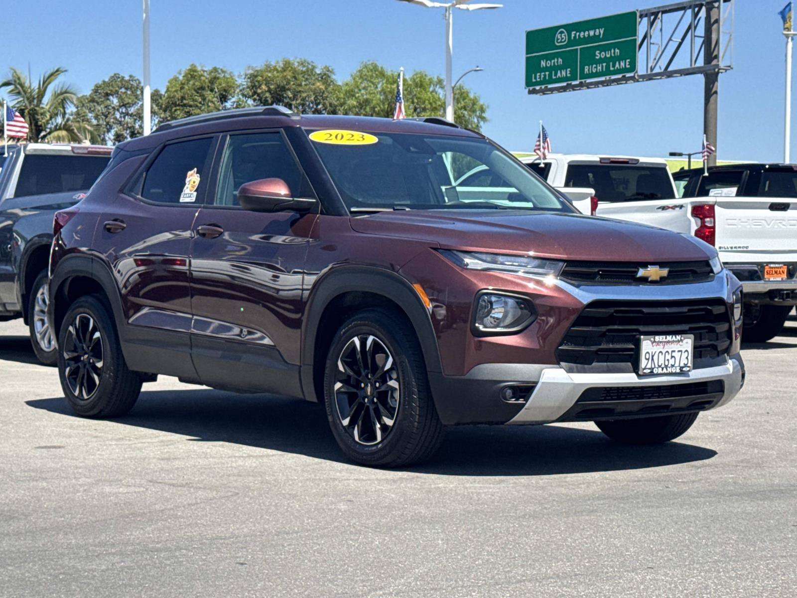 Used 2023 Chevrolet TrailBlazer LT w/ Convenience Package FWD image 3