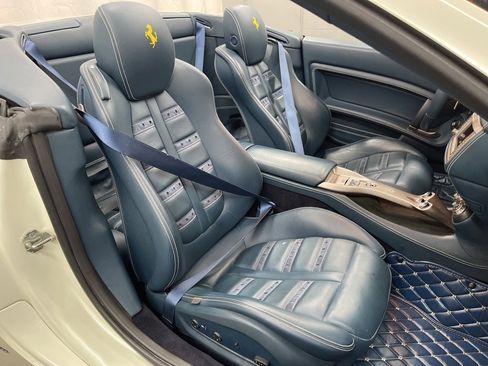 Used 2012 Ferrari California image 24