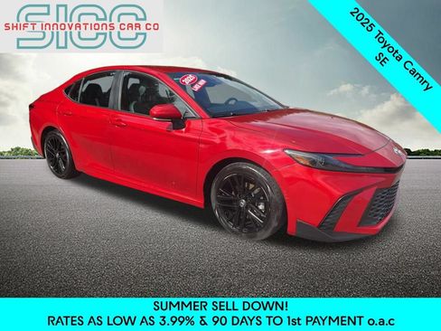 Used 2025 Toyota Camry SE FWD image 7