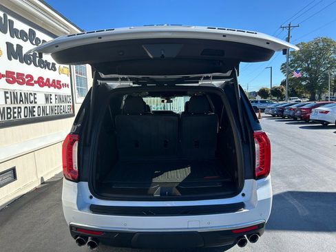 Used 2022 GMC Yukon XL Denali image 31