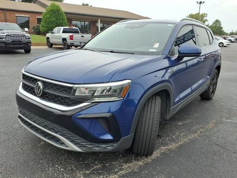 Used 2022 Volkswagen Taos SE w/ IQ.Drive SE Package AWD/4WD image 19
