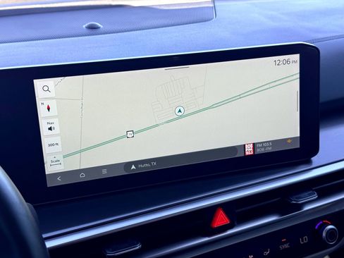 Used 2025 Kia Sorento S image 28