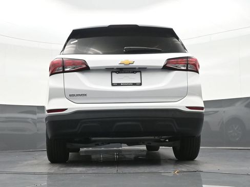 Used 2023 Chevrolet Equinox LS FWD image 27