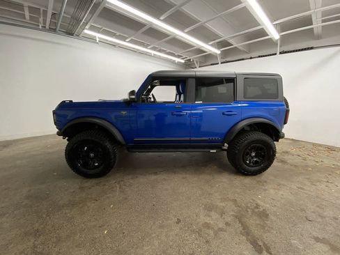 Used 2021 Ford Bronco First Edition image 3
