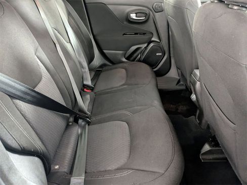 Used 2021 Jeep Renegade Latitude w/ Sun & Sound Group image 28