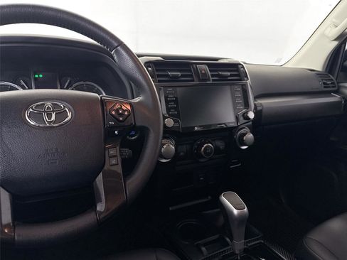 Certified 2022 Toyota 4Runner TRD Off-Road Premium w/ Moonroof Package AWD/4WD image 32