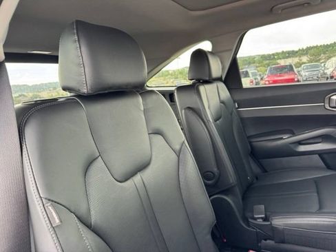 Used 2025 Kia Sorento X-Line EX AWD/4WD image 21