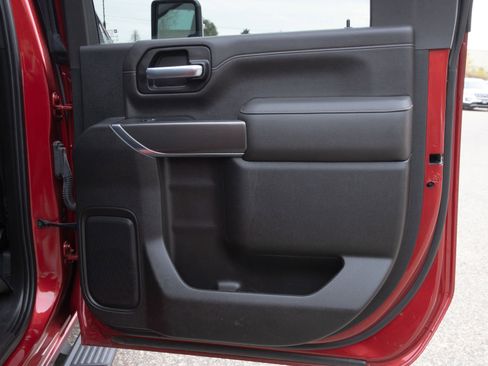 Used 2023 GMC Sierra 2500 AT4 w/ AT4 Preferred Package image 16