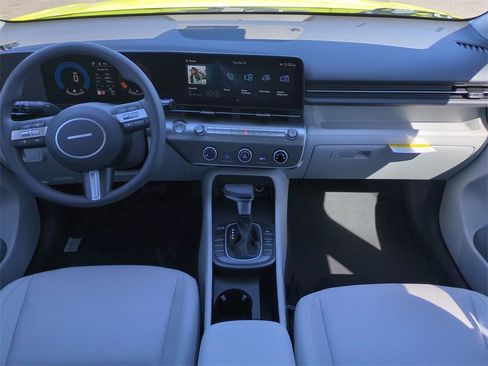 New 2026 Hyundai Kona SE image 17