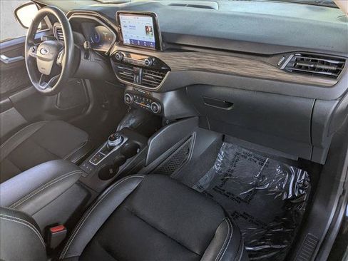 Used 2020 Ford Escape Titanium w/ Titanium Premium Package 2.0 FWD image 24