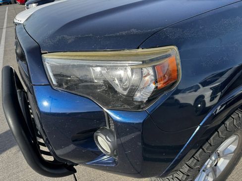 Used 2014 Toyota 4Runner SR5 image 6