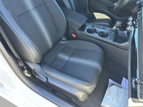 Certified 2024 Honda Civic Sport image 19