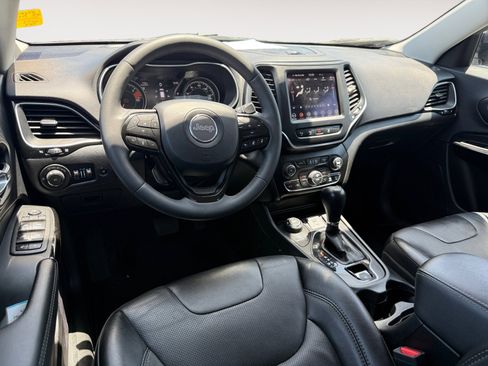 Used 2023 Jeep Cherokee Altitude Lux image 15