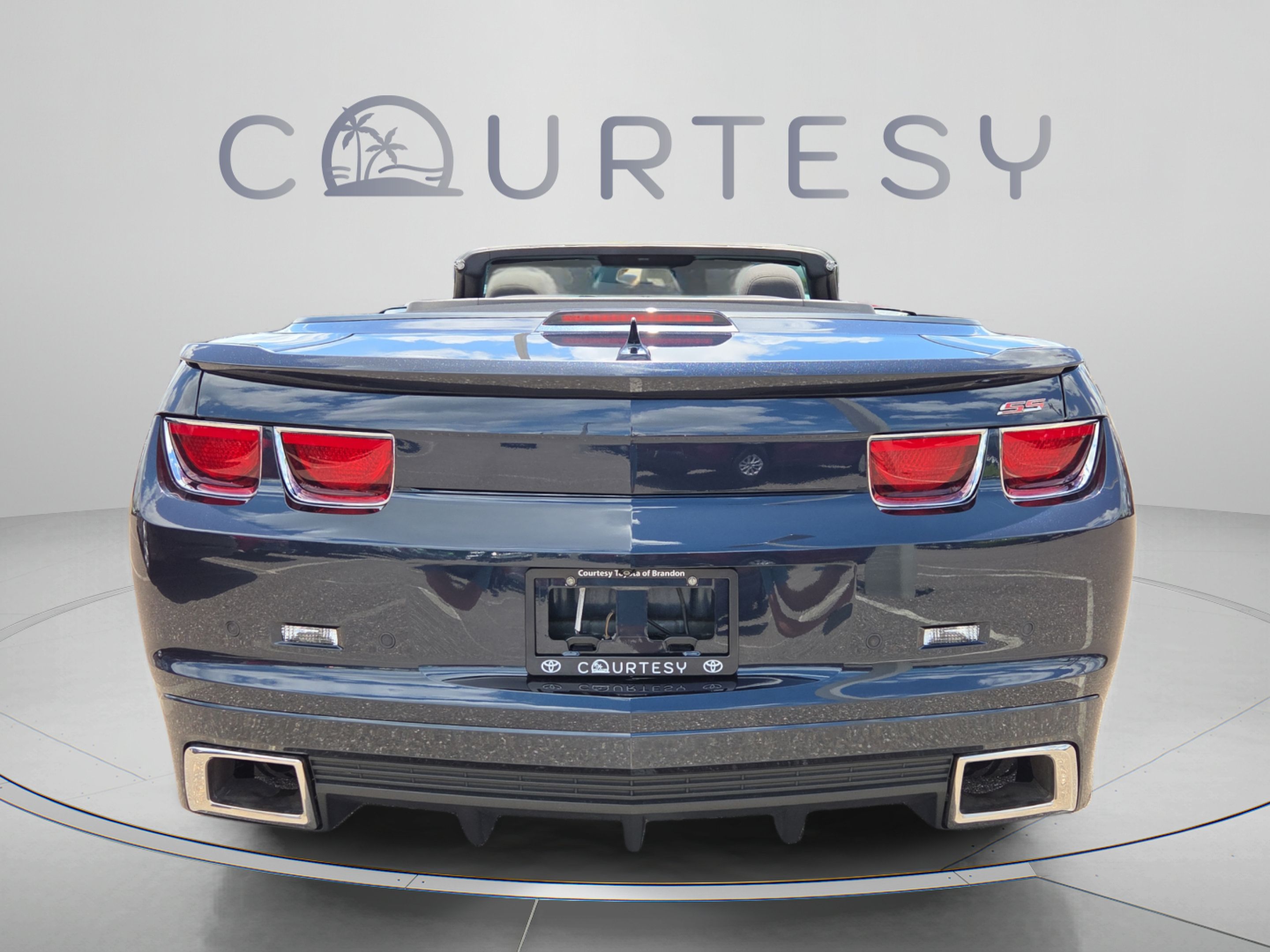 Used 2013 Chevrolet Camaro SS RWD image 4