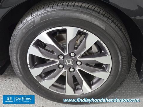 Certified 2024 Honda Odyssey EX-L image 10